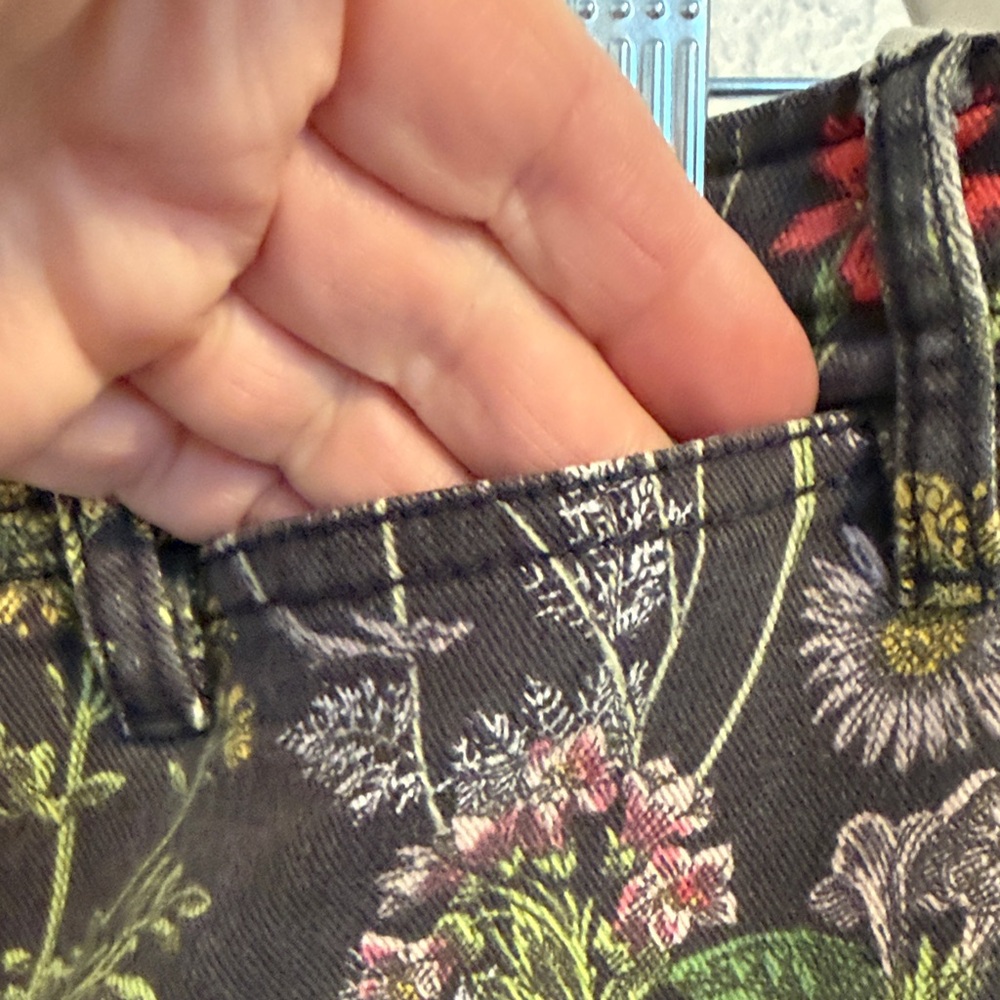 Pilcro and the Letterpress Floral Women's Chinos - Green and Red - Picture 4 of 5